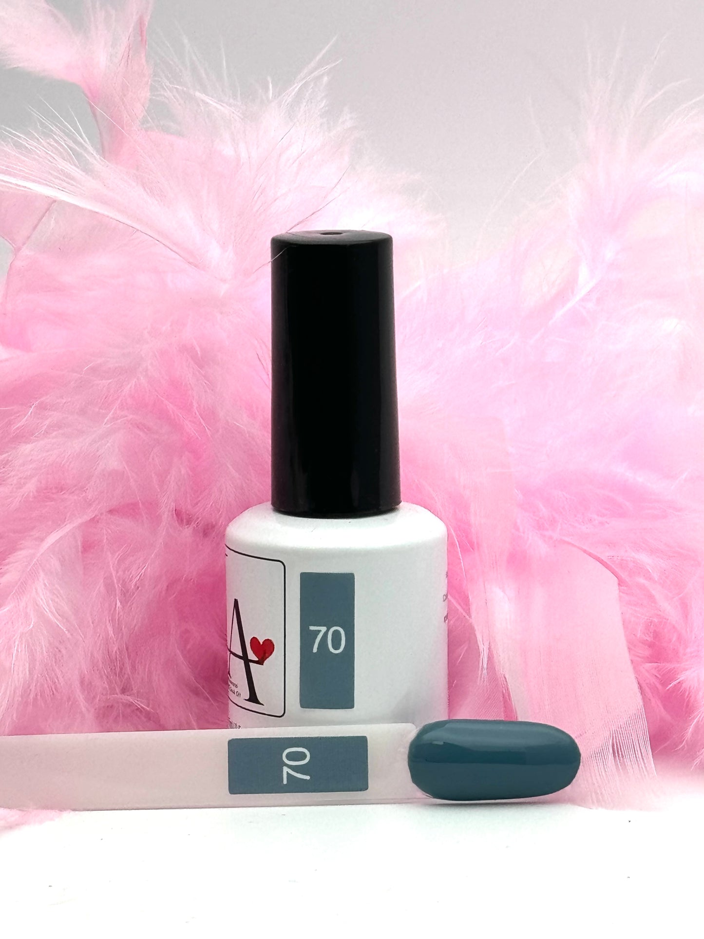 Gel polish 70